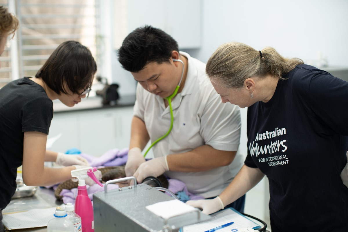 Volunteer Leanne Wicker helps Save Vietnam's Wildlife